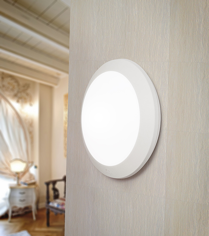 FUMAGALLI 'UMBERTA' CEILING OR WALL LIGHT WHITE 2xE27 IP66