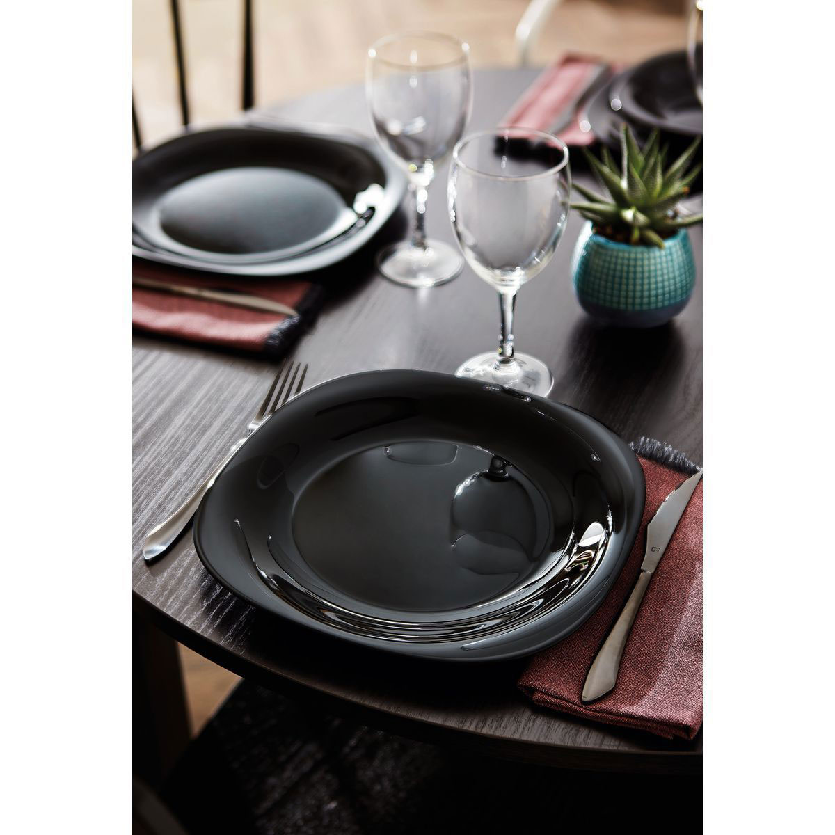 LUMINARC CARINE DINNER PLASTE 27CM BLACK