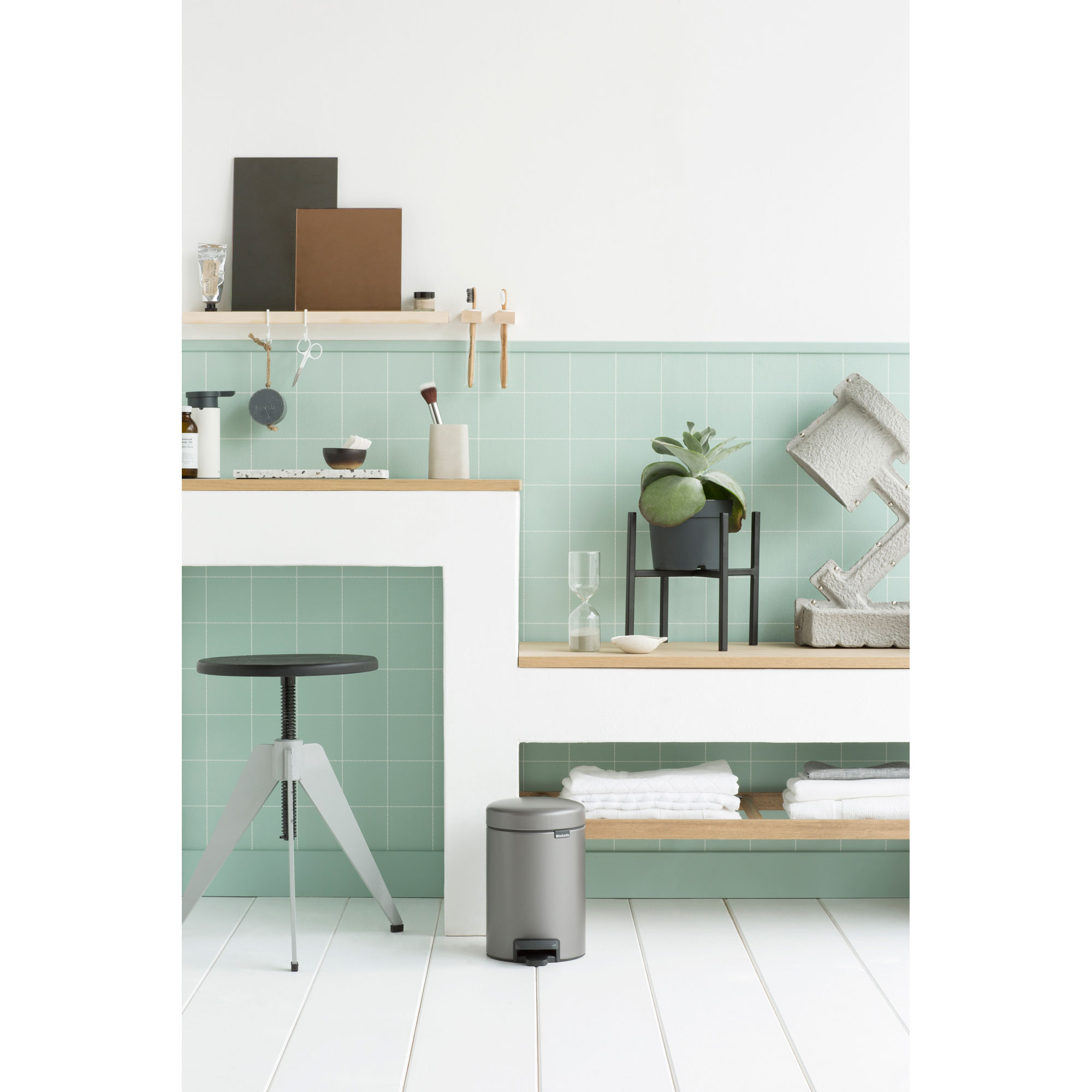 BRABANTIA NEW ICON PEDAL BIN, 3 LITRE - PLATINUM