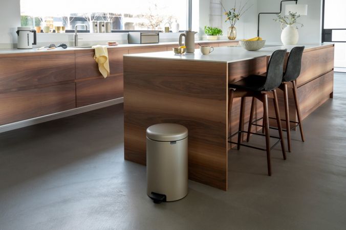 BRABANTIA NEW ICON PEDAL BIN 20L CHAMPANGE