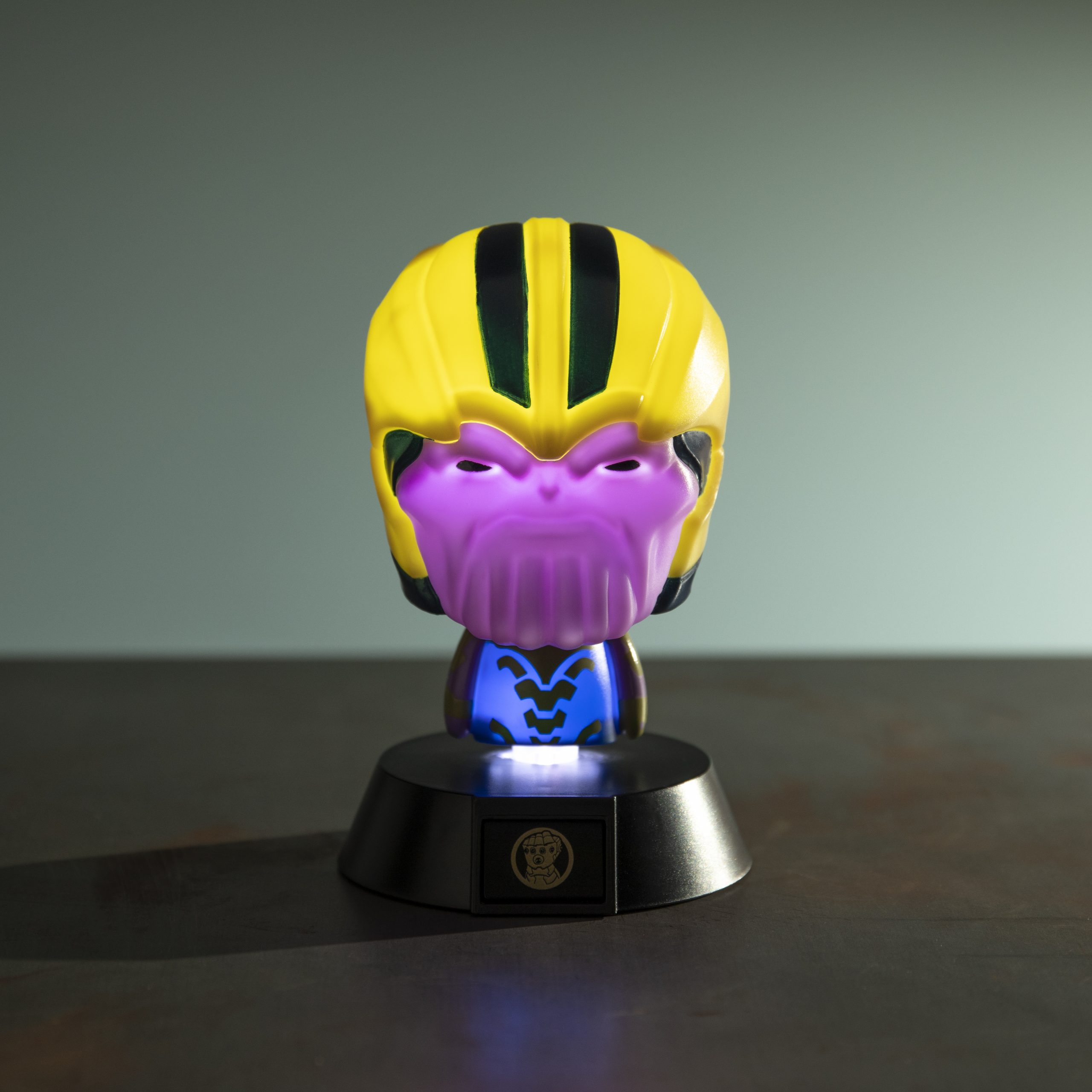 PALADONE PP6118MAEG THANOS ICON LIGHT BDP