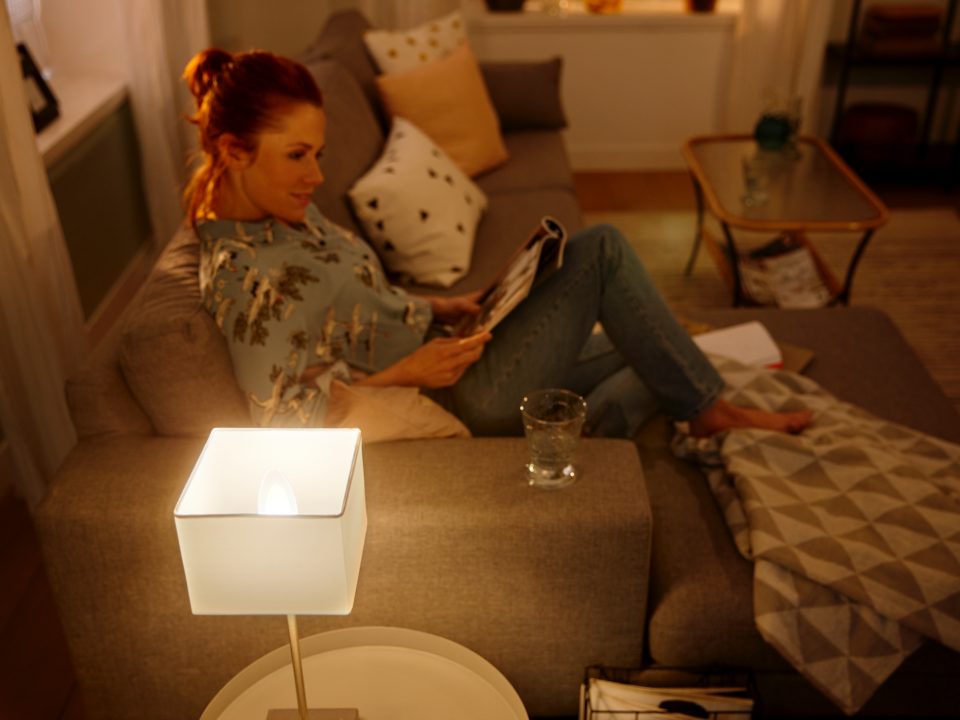 PHILIPS HUE 1 PACK AMBIANCE KΕΡΙ E14 HUE