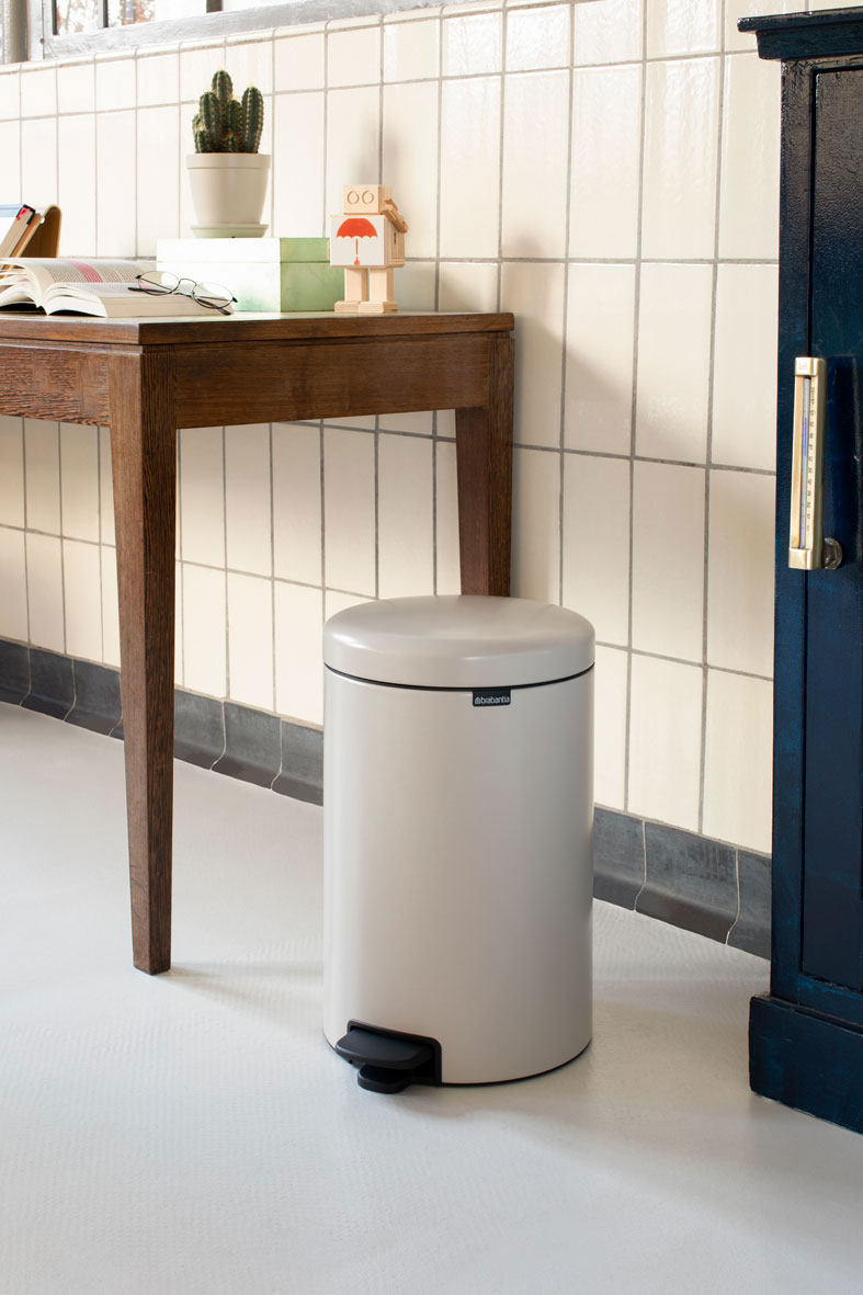 BRABANTIA PEDAL BIN 20L SOFT BEIGE