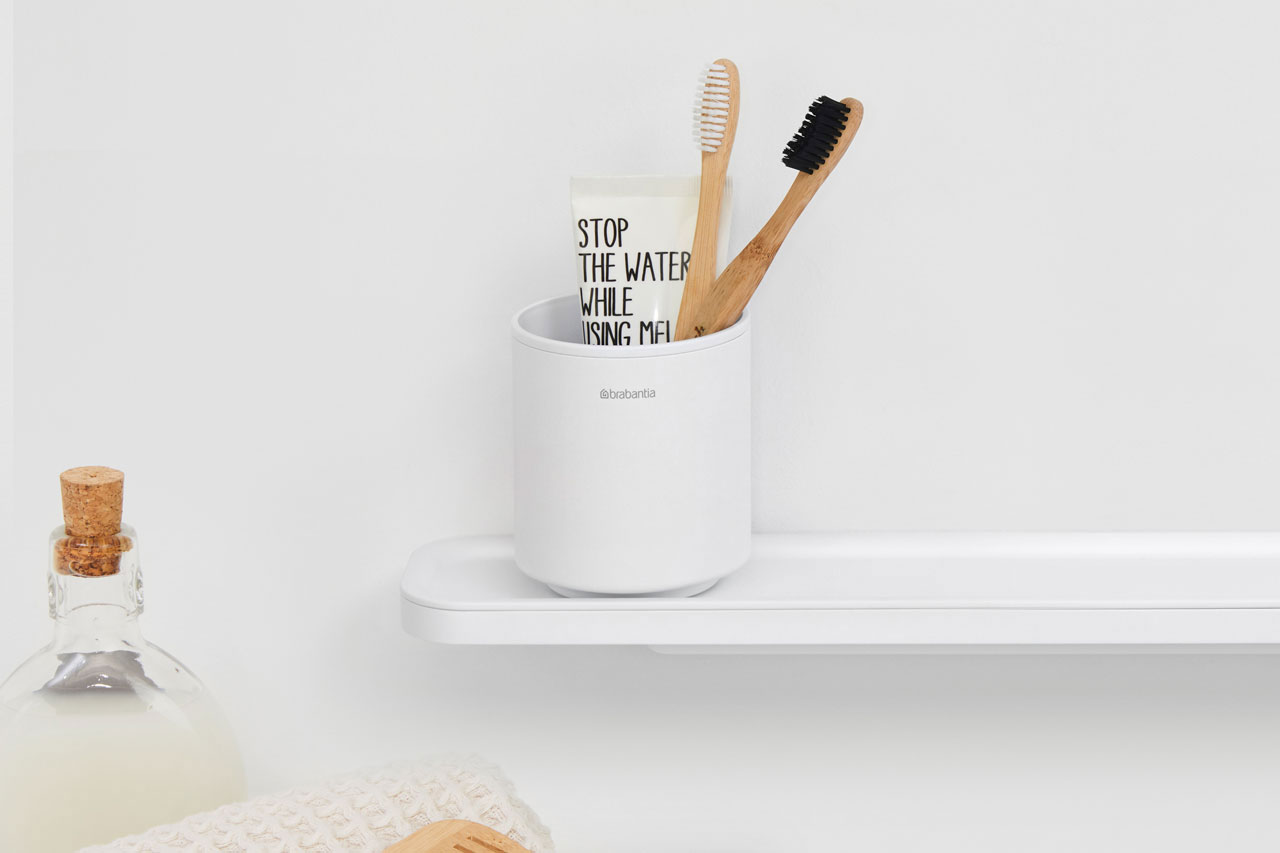 BRABANTIA MINDSET TOOTHBRUSH HOLDER MINERAL WHITE