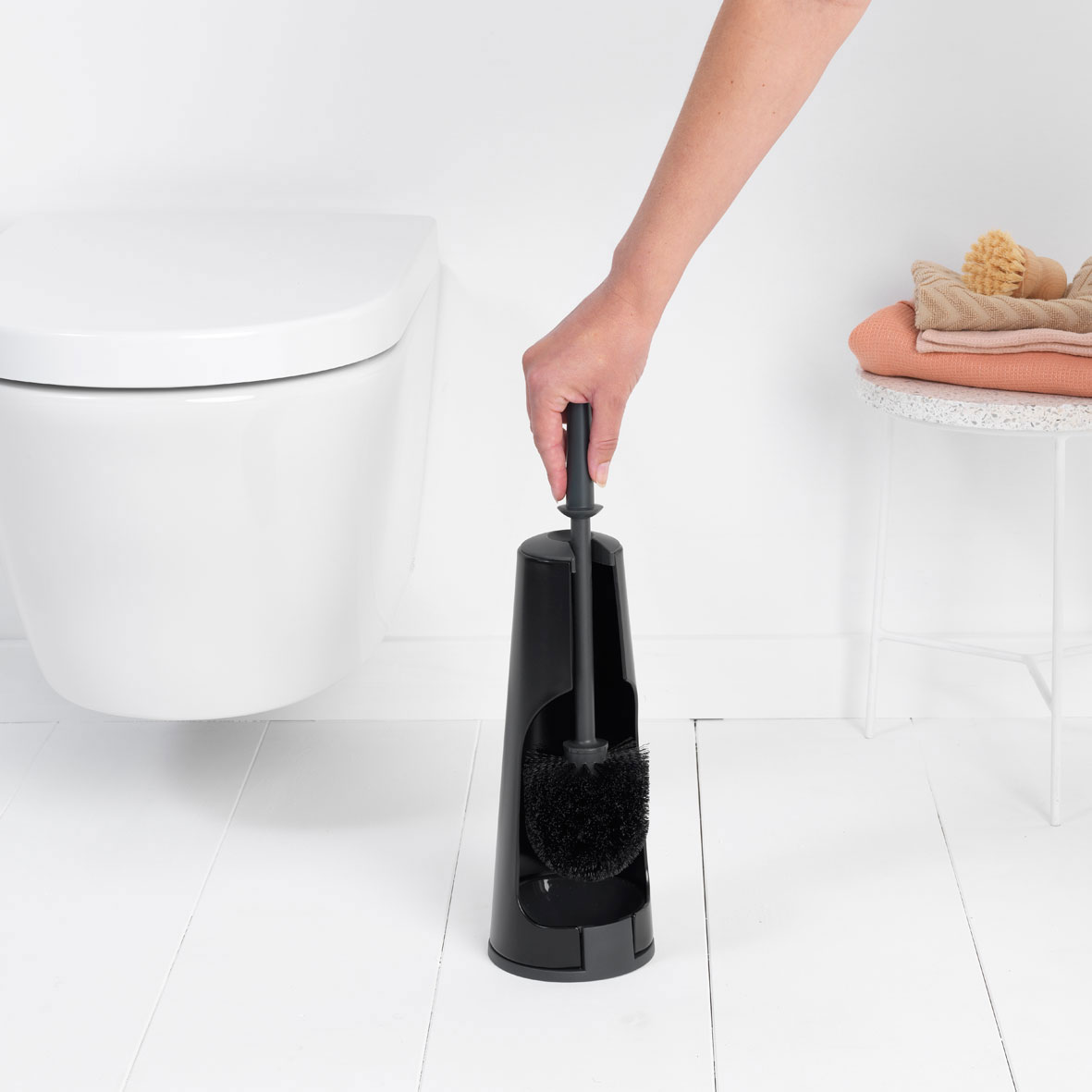 BRABANTIA RENEW TOILET BRUSH & HOLDER BLACK