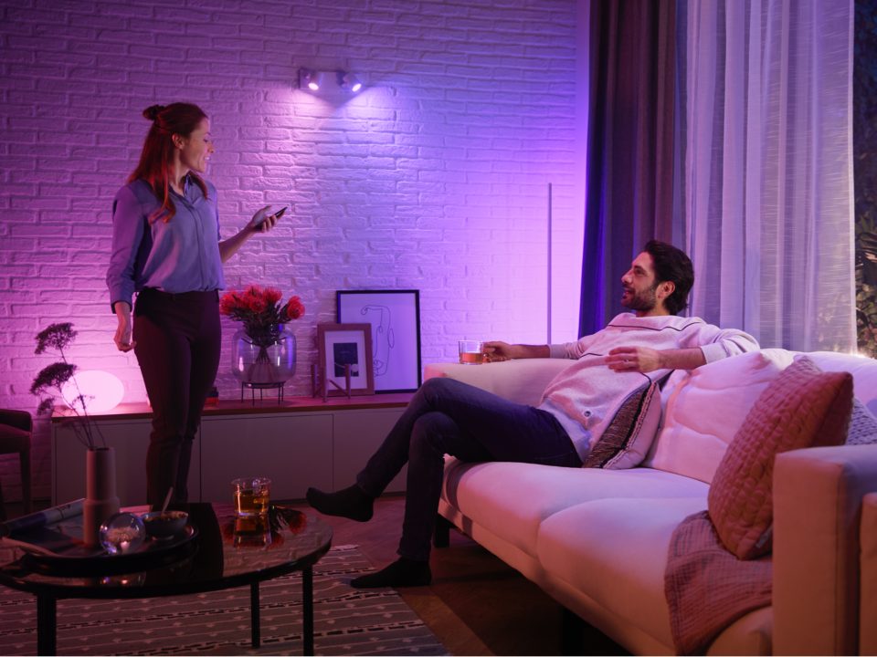 PHILIPS HUE SMART ΛΑΜΠΕΣ ΓΙΑ ΝΤΟΥΙ 3ΤΜΧ