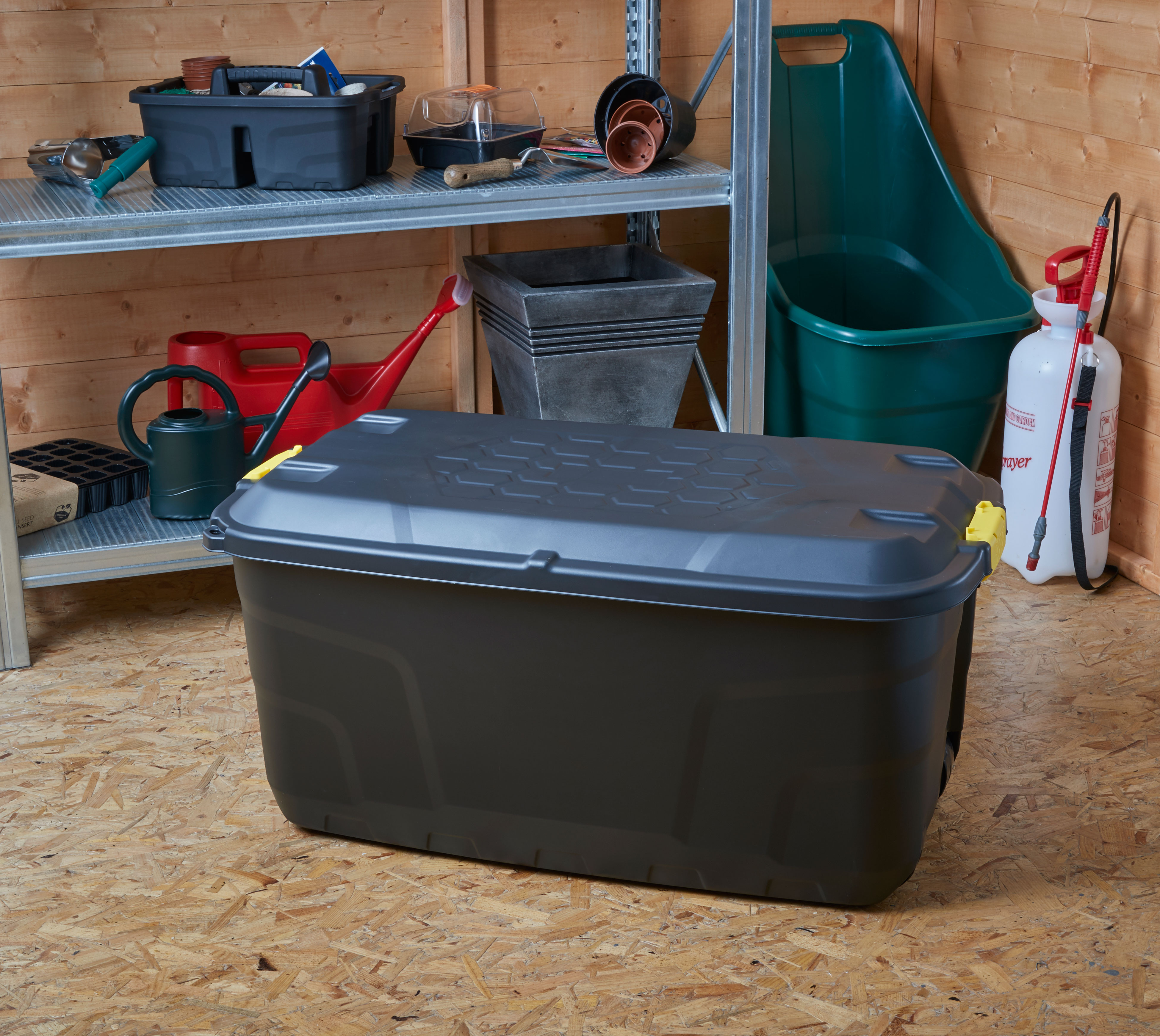 STRATA HEAVY DUTY BOX 110L WITH PULL HANDLE