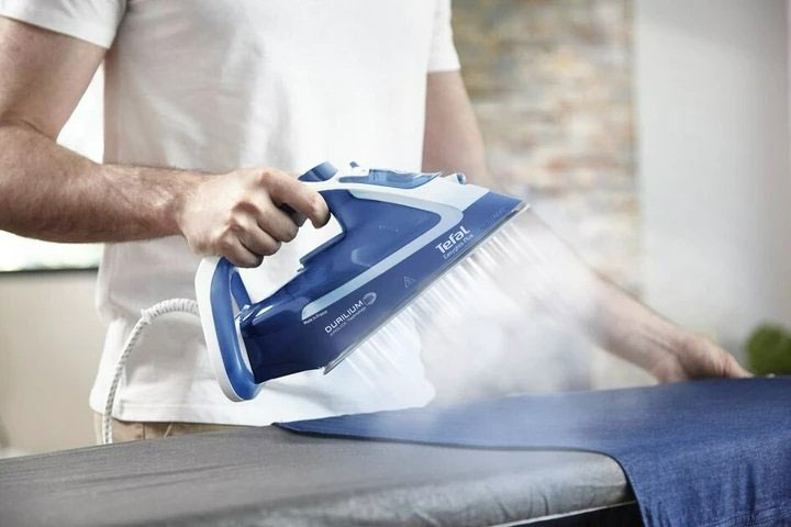 TEFAL FV5770 EASYGLISS PLUS STEAM IRON 2700W