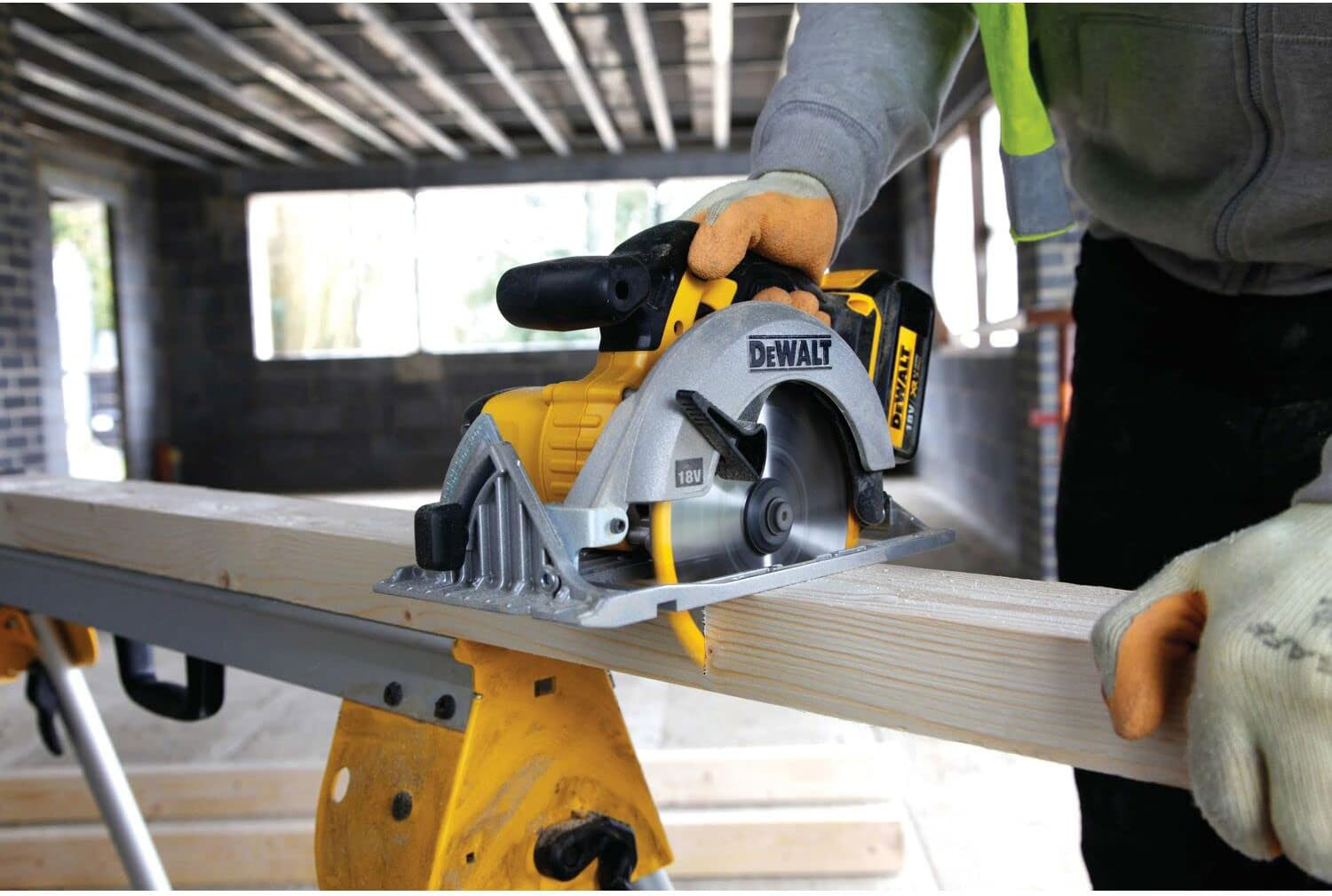 DEWALT DCS391N CIRCULAR SAW 18V SOLO