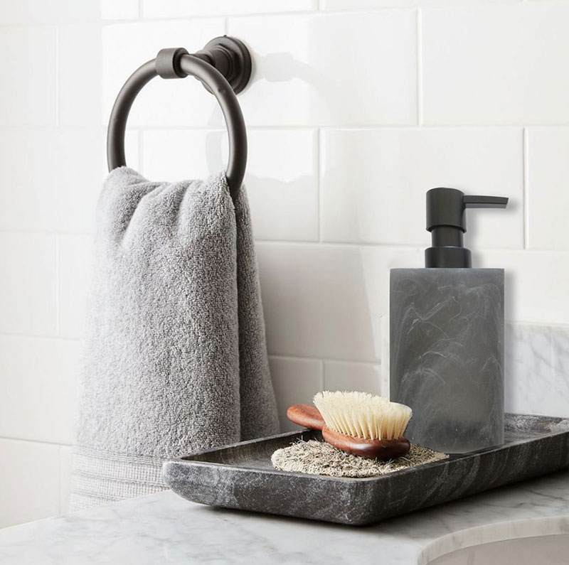 SOAP DISPENSER SQUΑRE FROSTED SMOKE