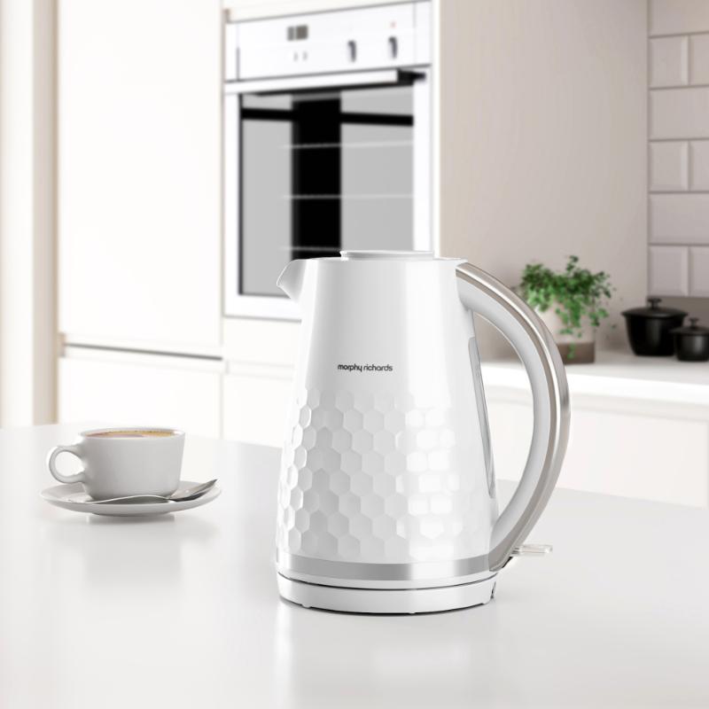 MORPHY RICHARDS HIVE 108271 KETTLE - WHITE