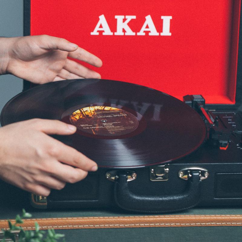 AKAI PICKUP